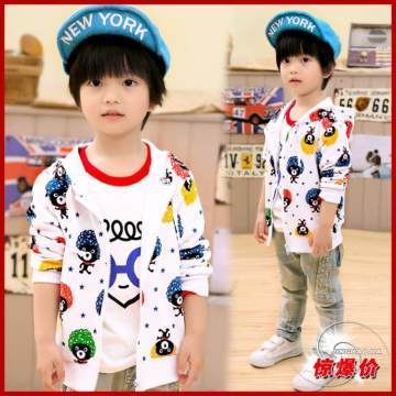 秋日爆款童裝來襲 迷你兔外貿(mào)喜洋洋拉鏈外套，韓版設(shè)計(jì)引領(lǐng)地?cái)傂嘛L(fēng)尚